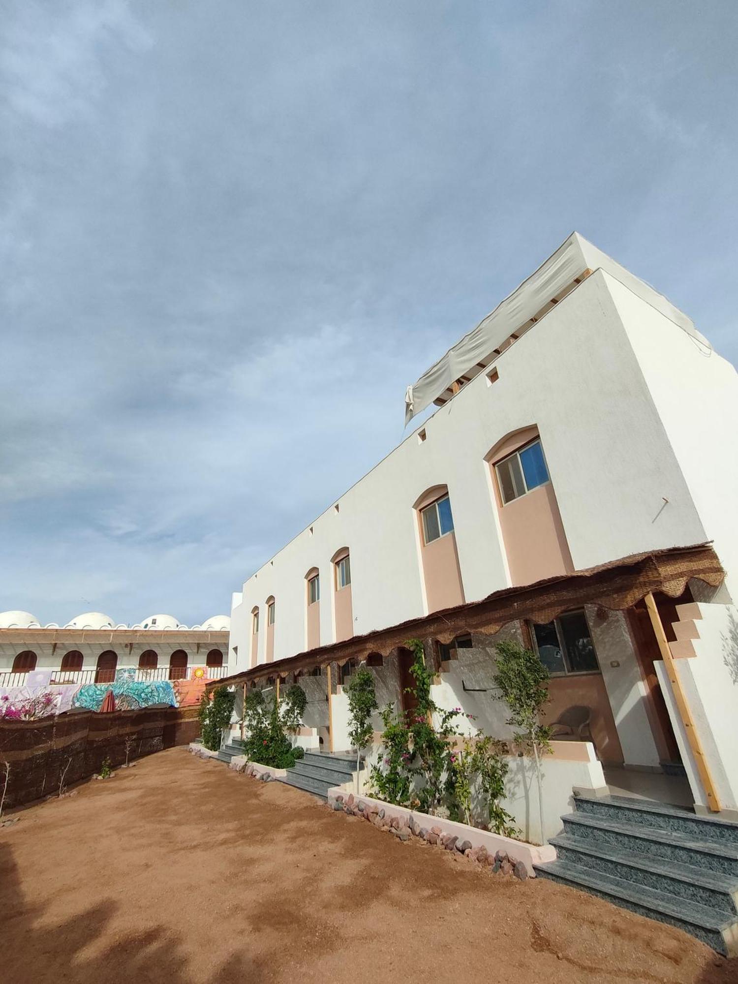 Al Deira Dahab Hotel Bagian luar foto