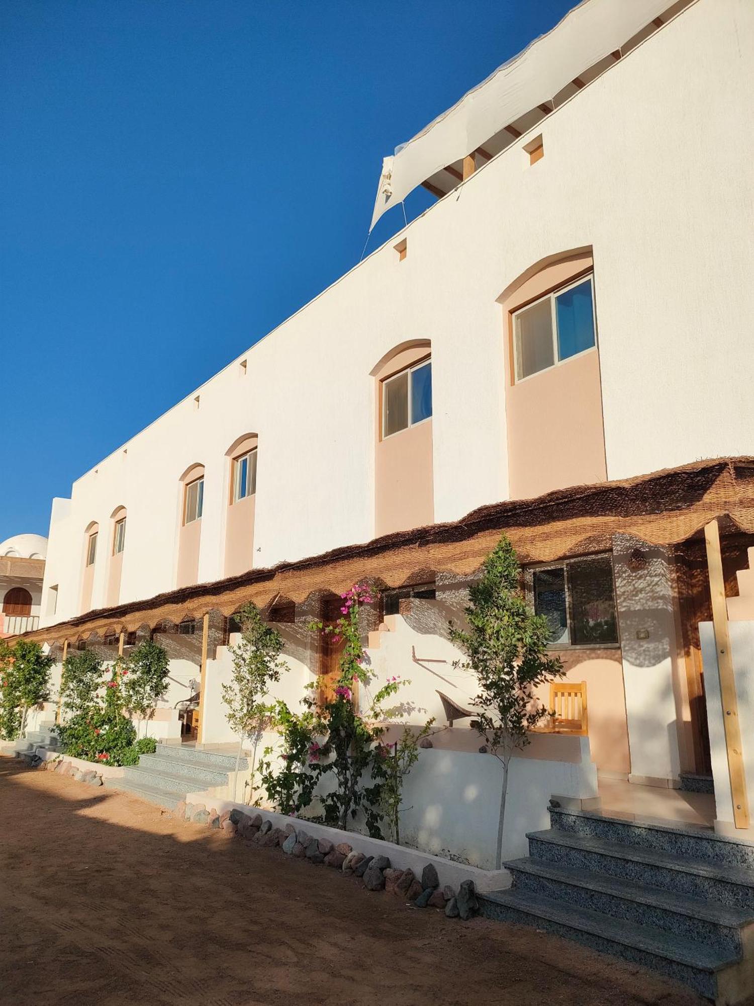 Al Deira Dahab Hotel Bagian luar foto